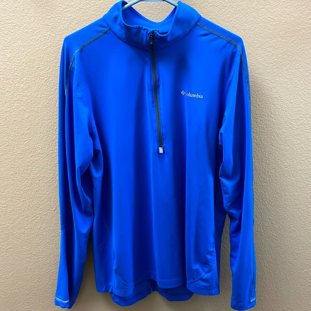 Pullover Columbia Shirt